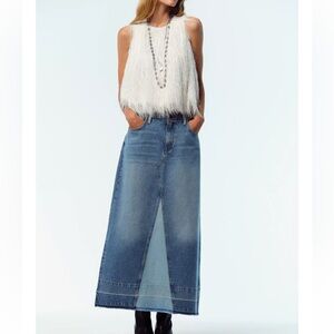 Denim midi skirt by Zara